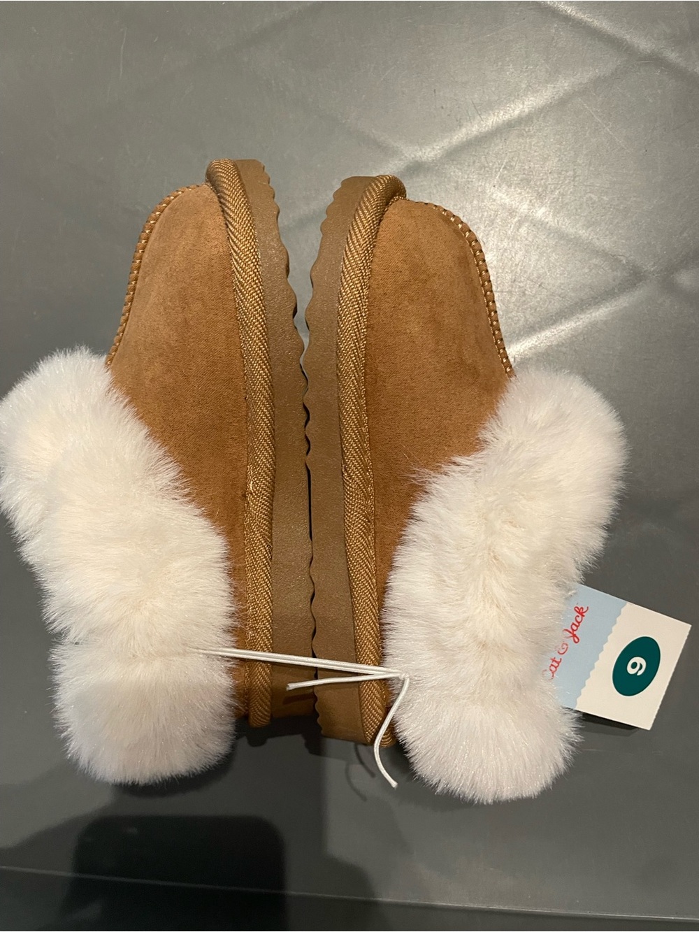 Cat & Jack Toddler Piper Faux Fur Cuff Scuff Slippers Brown 9 NWT - Picture 2 of 8